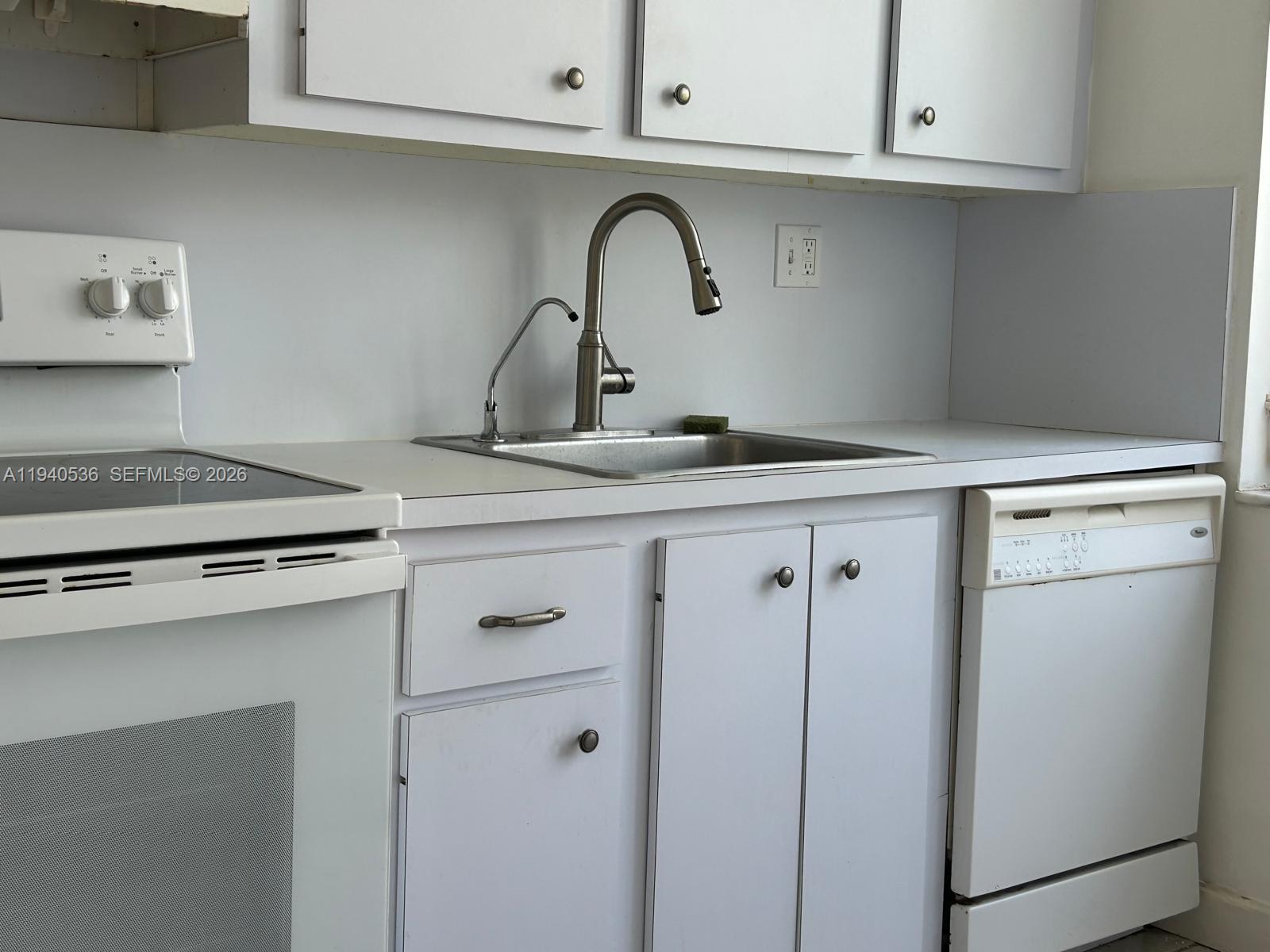 CONDOMINIUM 7 OF ENVIRON - Residential