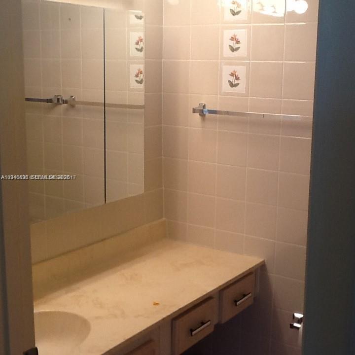 CONDOMINIUM 7 OF ENVIRON - Residential