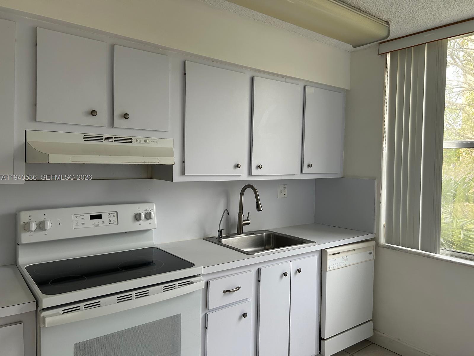 CONDOMINIUM 7 OF ENVIRON - Residential