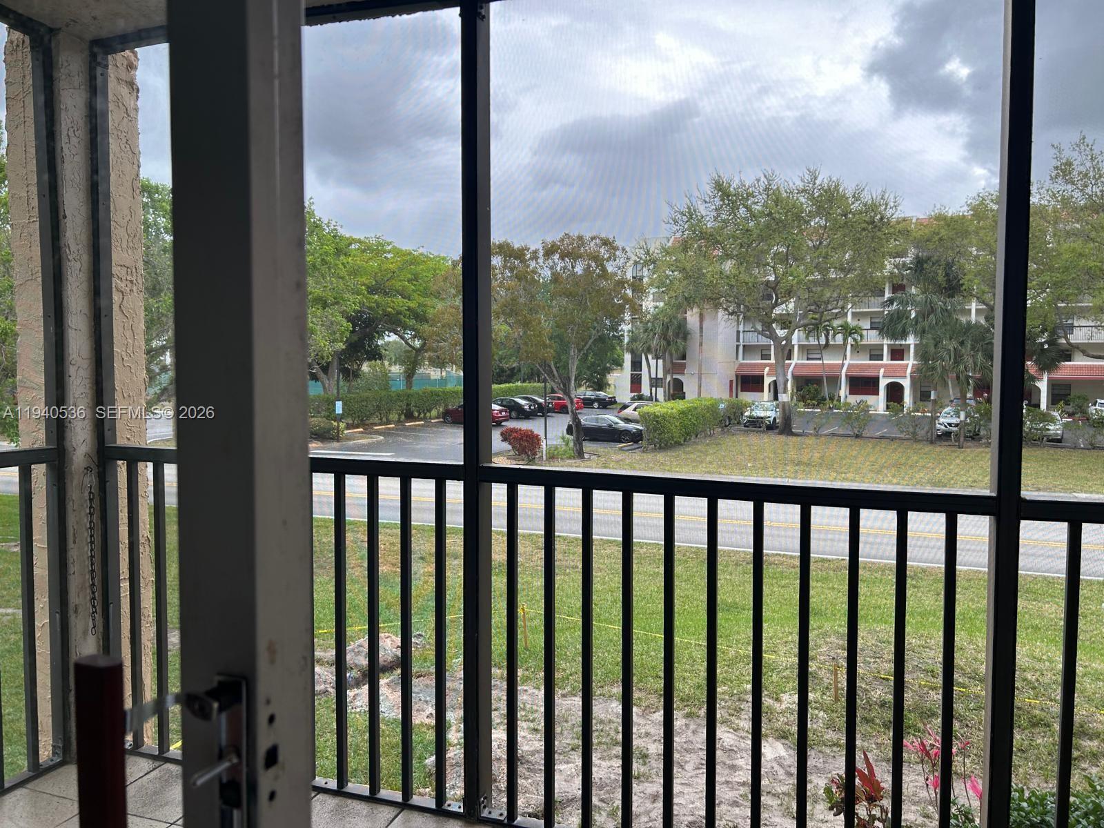 3651 Environ Blvd 256