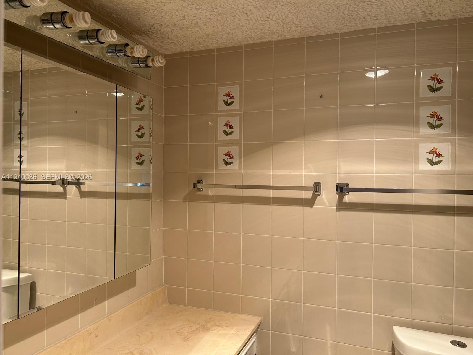 CONDOMINIUM 7 OF ENVIRON - Residential