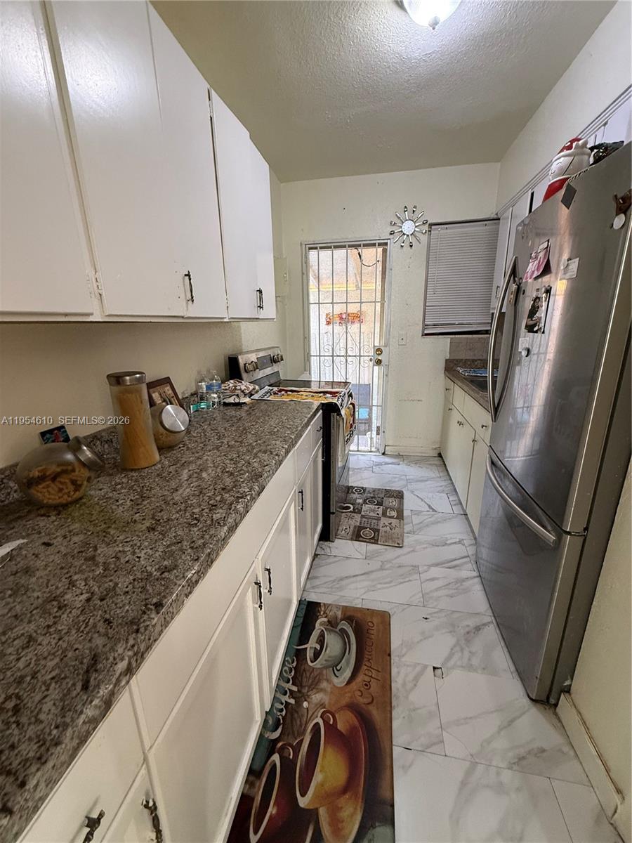 SANTA CLARA SUB - Residential Income