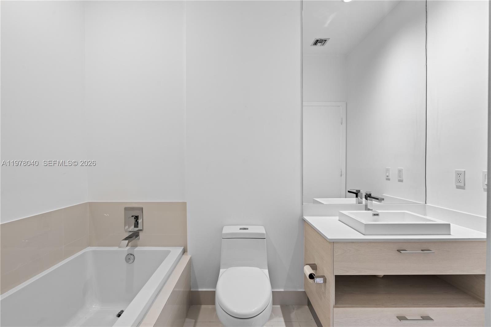 BRICKELL HEIGHTS EAST - Residential Lease