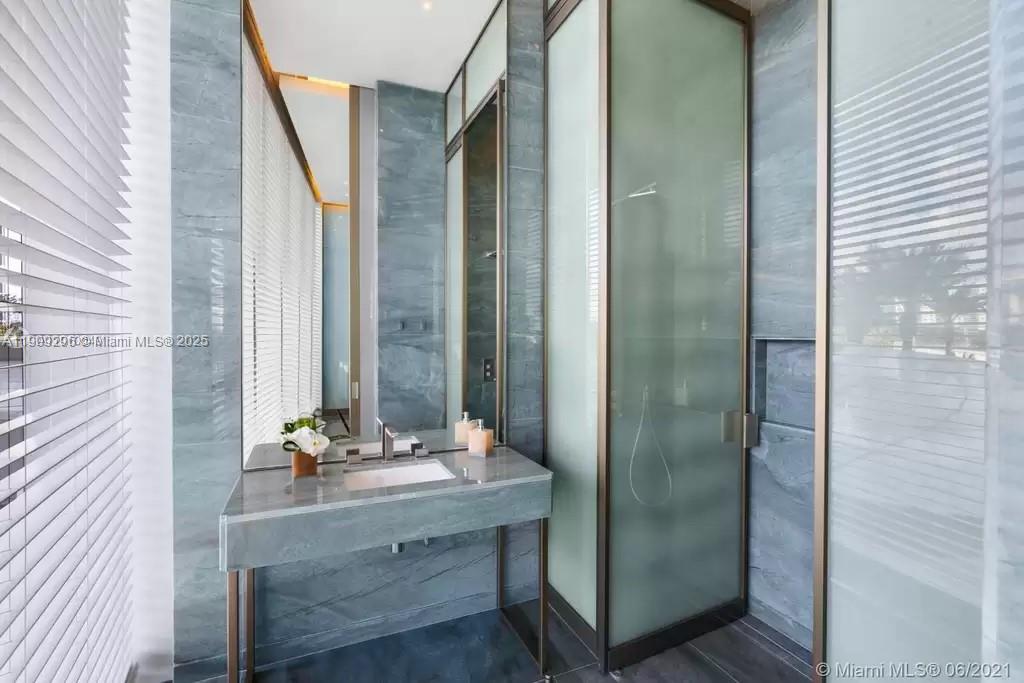 18975 COLLINS CONDO - Residential Lease