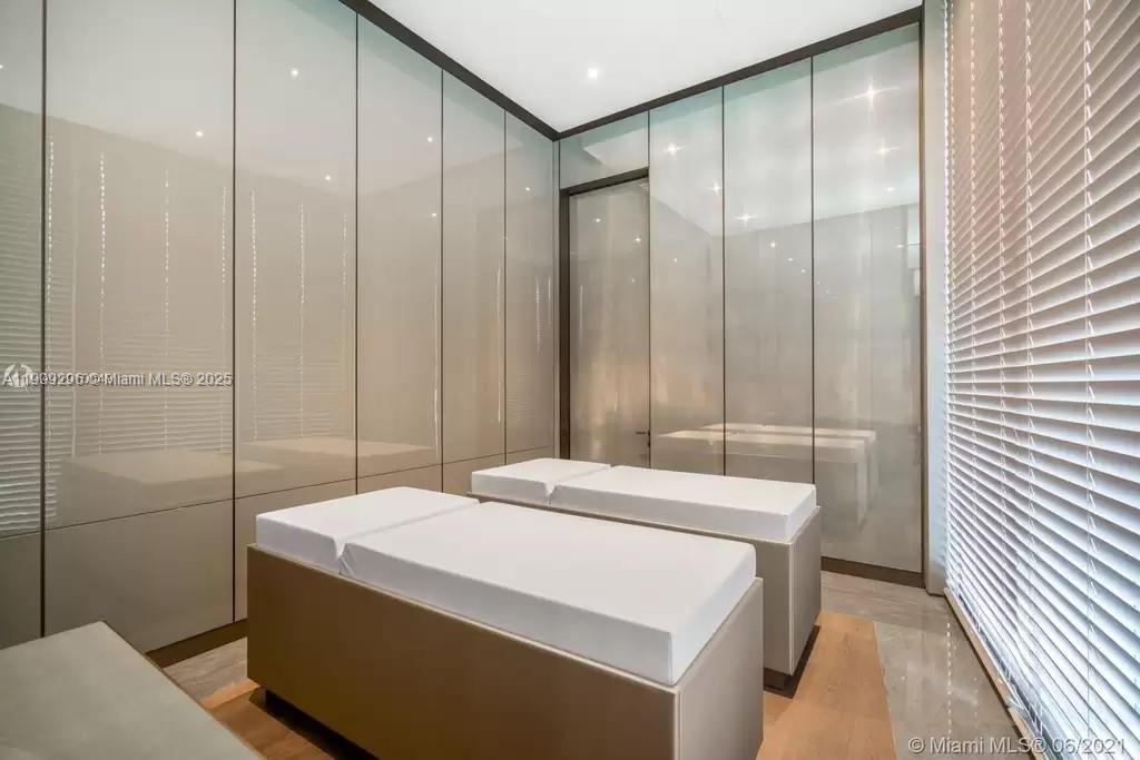 18975 COLLINS CONDO - Residential Lease