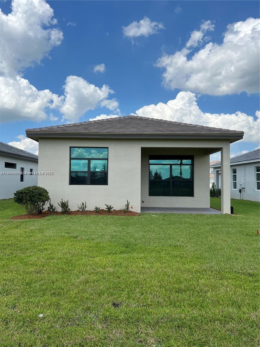 VERANO SOUTH PUD 1 - POD - Residential Lease
