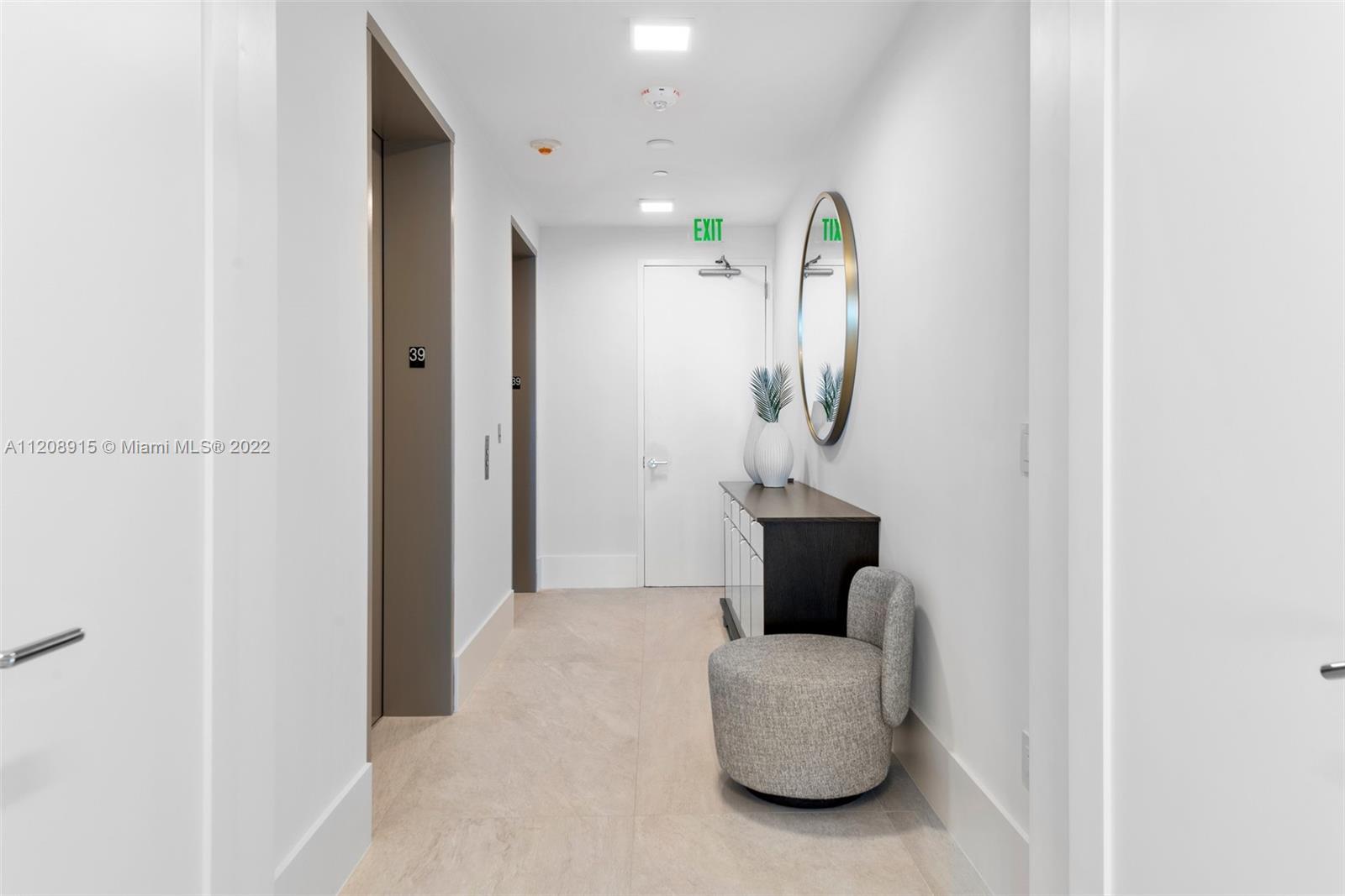 CONTINUUM ON SOUTH BEACH - Residential