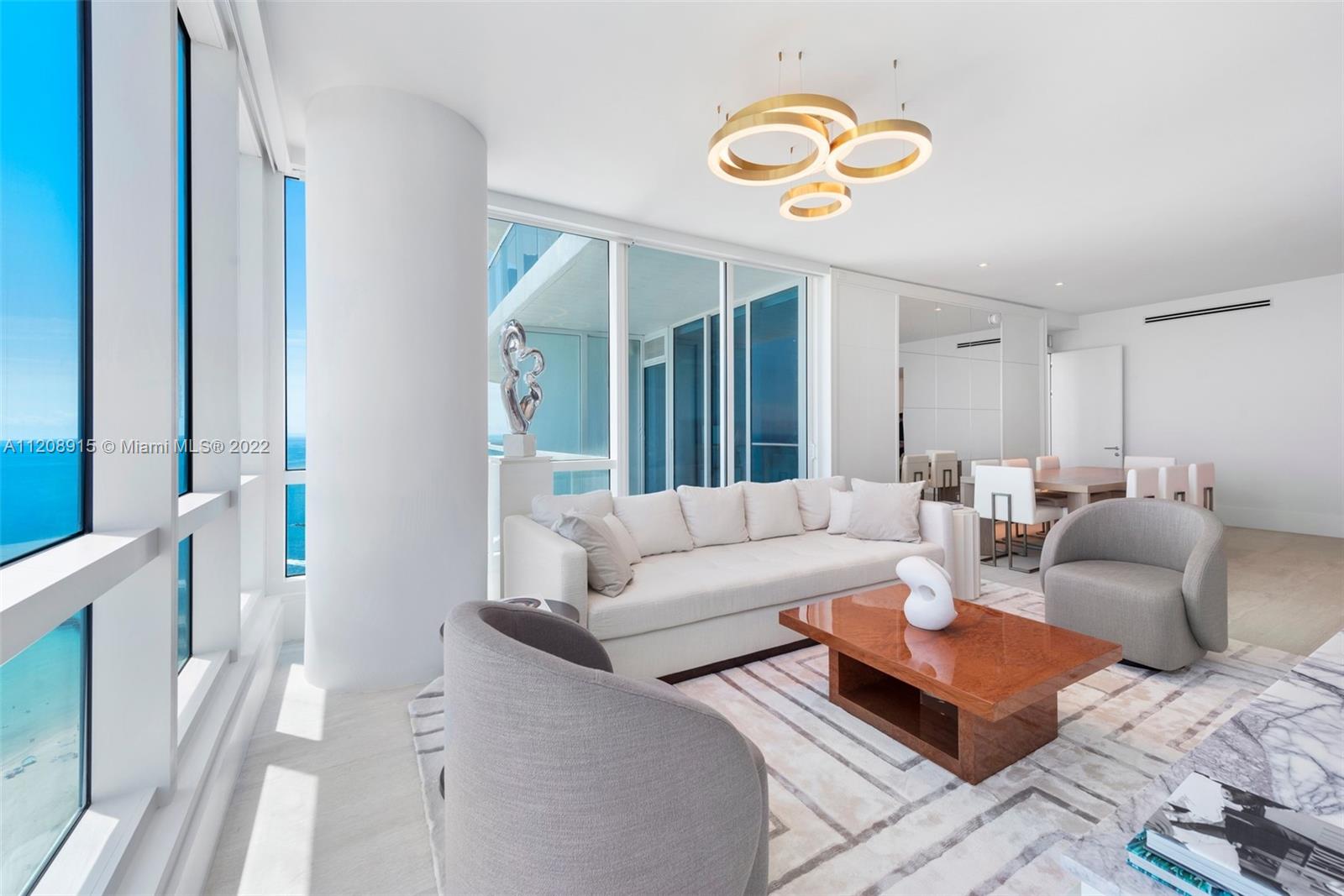 CONTINUUM ON SOUTH BEACH - Residential