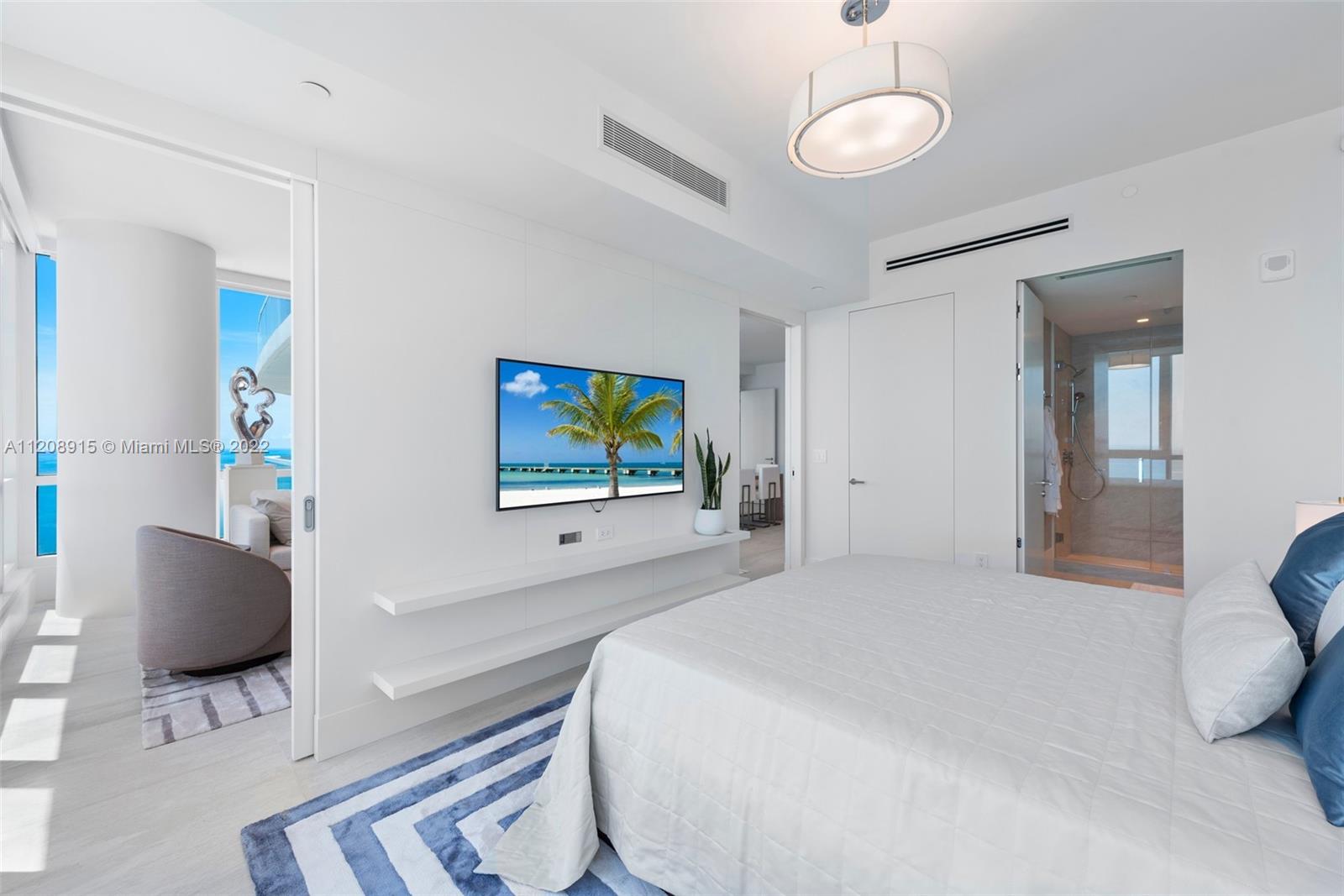 CONTINUUM ON SOUTH BEACH - Residential