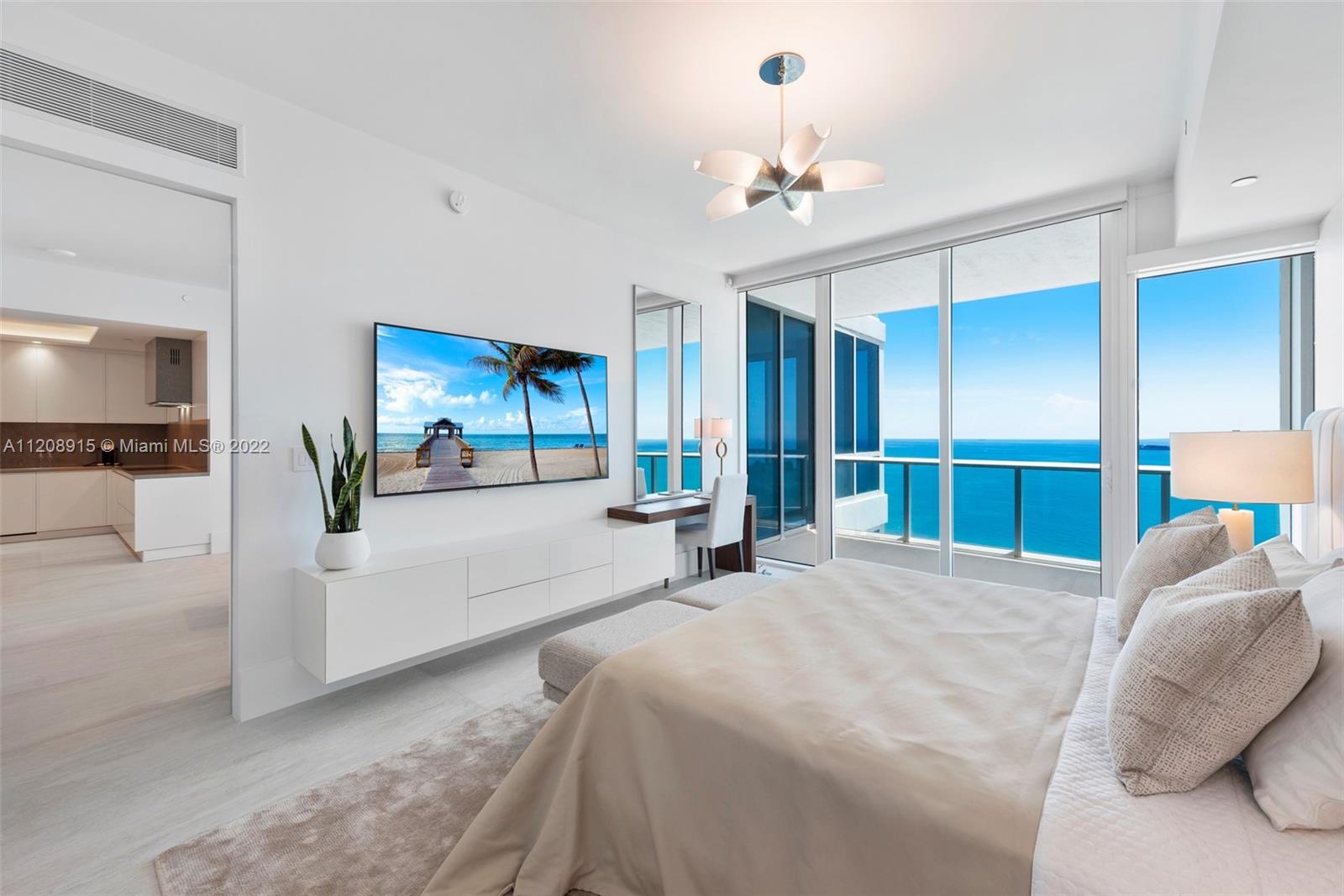 CONTINUUM ON SOUTH BEACH - Residential
