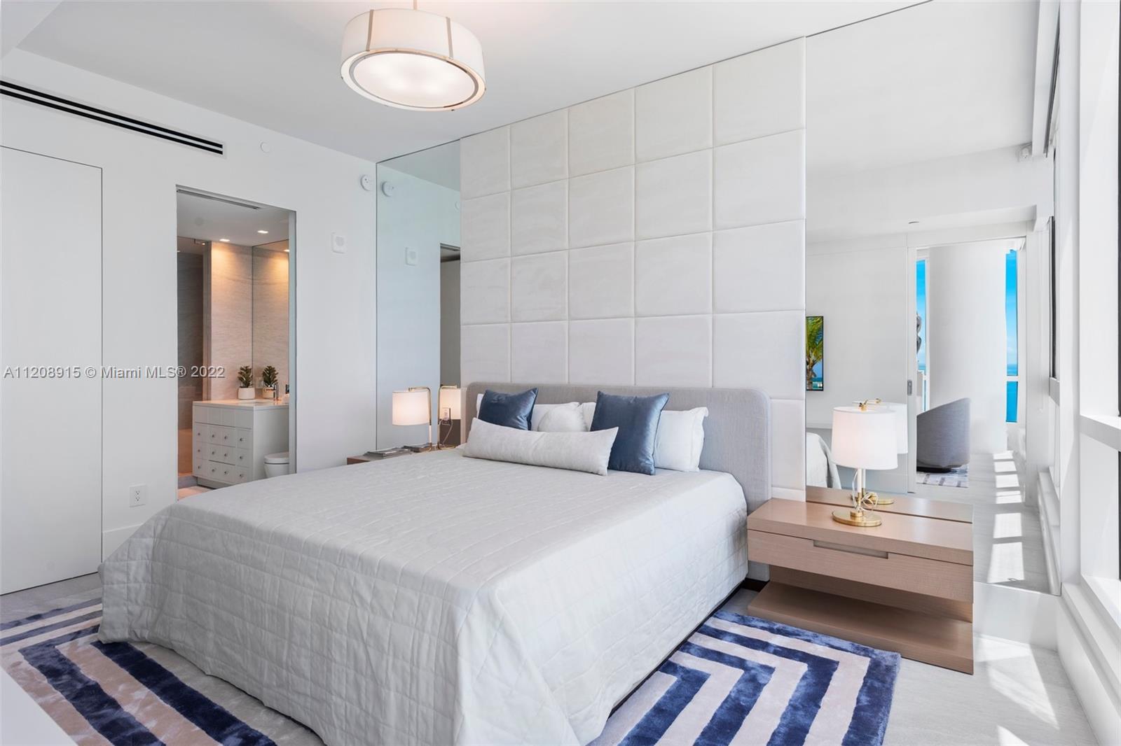 CONTINUUM ON SOUTH BEACH - Residential