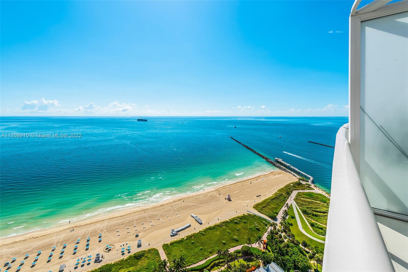 CONTINUUM ON SOUTH BEACH - Residential