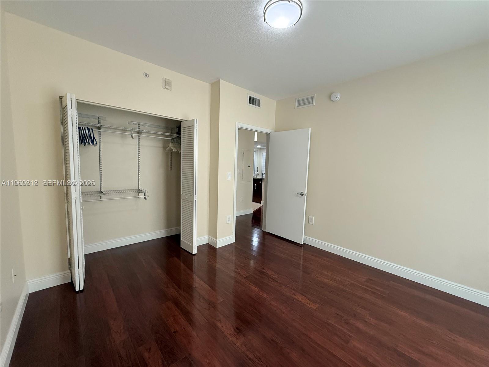 DOWNTOWN DADELAND CONDO N - Residential Lease