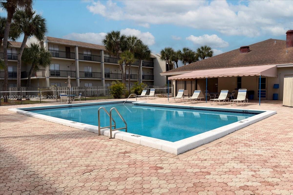 CROSS CREEK CONDO - Residential Lease