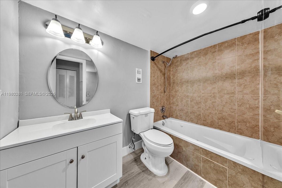 CROSS CREEK CONDO - Residential Lease