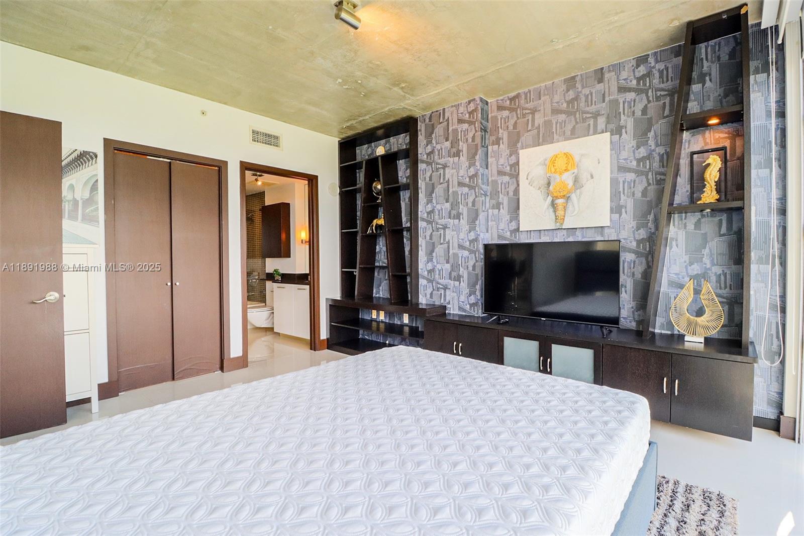 TWO MIDTOWN MIAMI CONDO - Residential