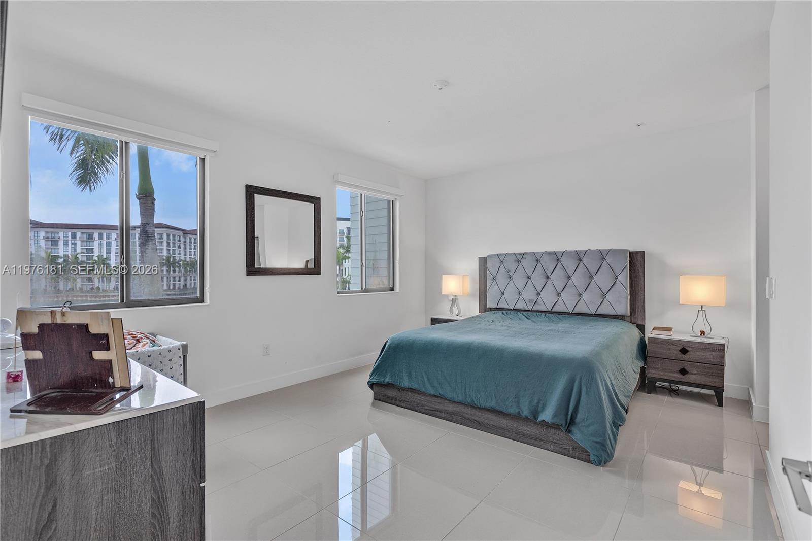 DOWNTOWN DORAL SOUTH PHAS - Residential