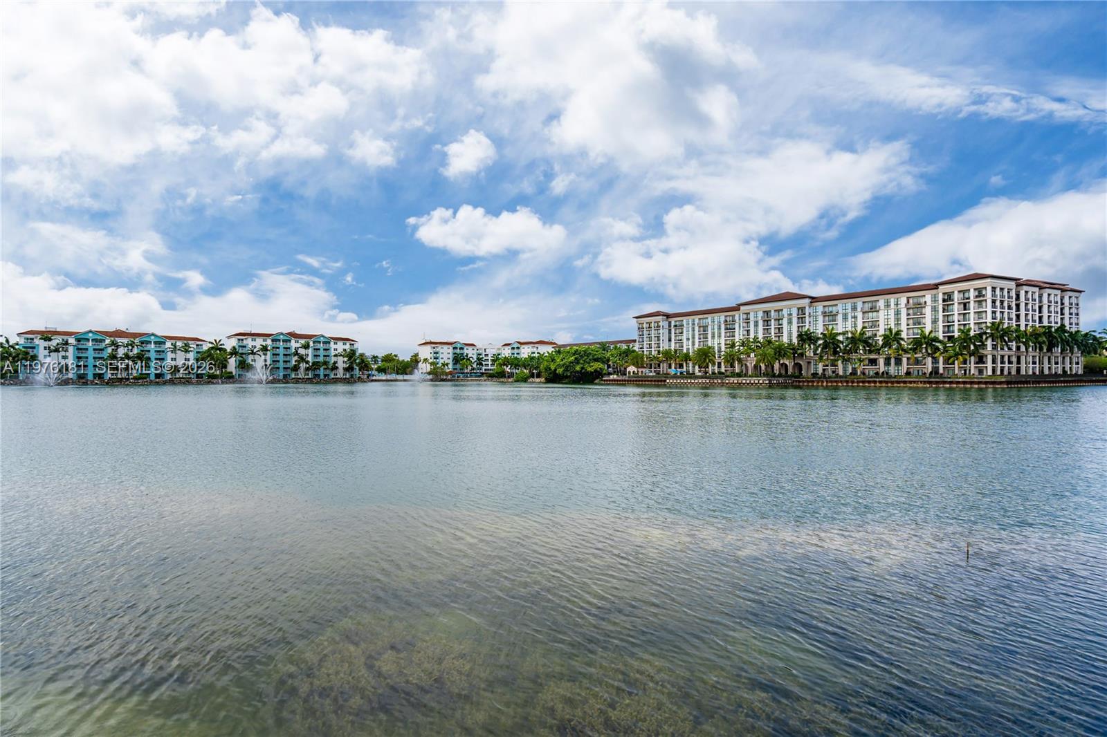 DOWNTOWN DORAL SOUTH PHAS - Residential