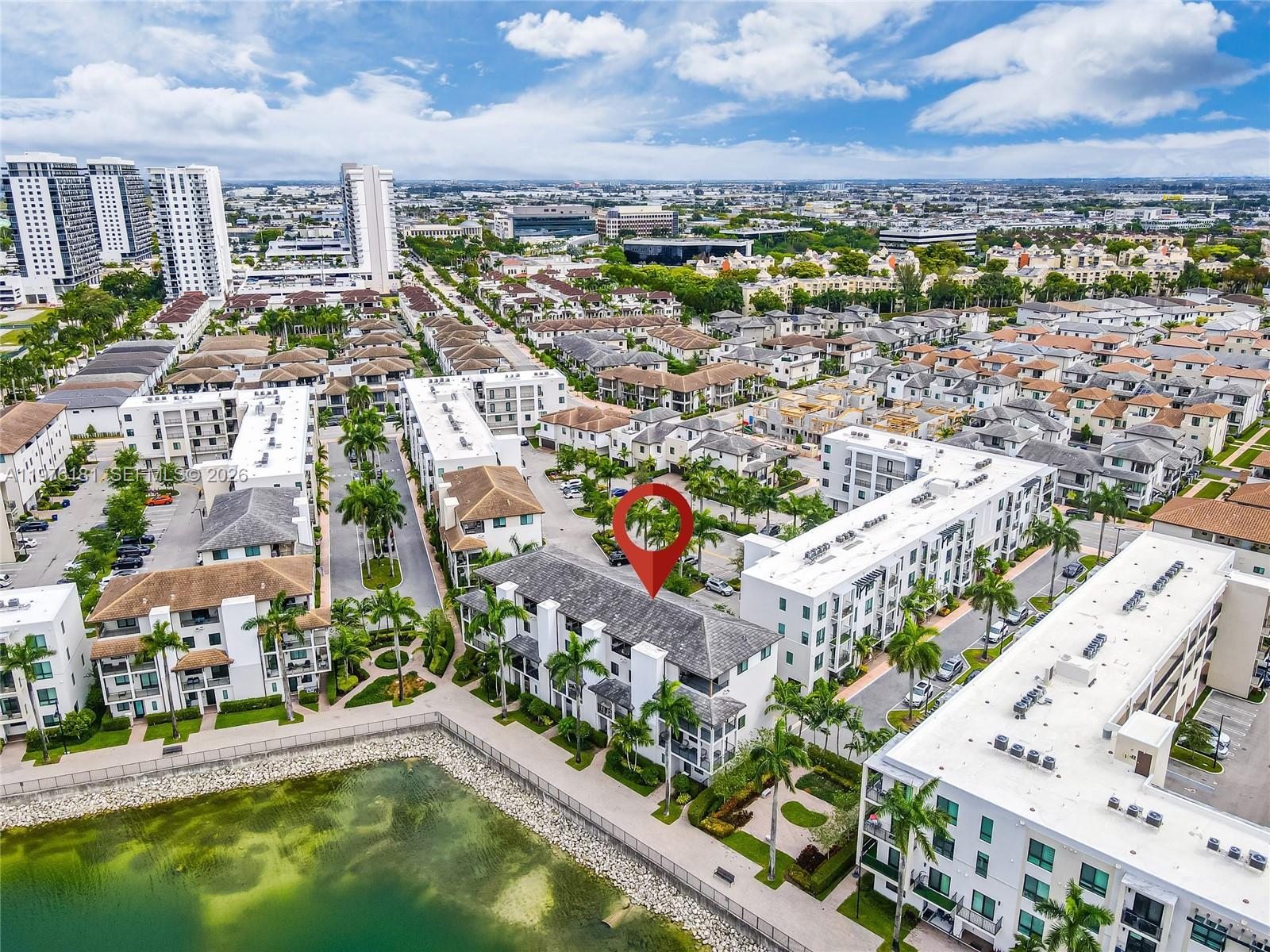 DOWNTOWN DORAL SOUTH PHAS - Residential