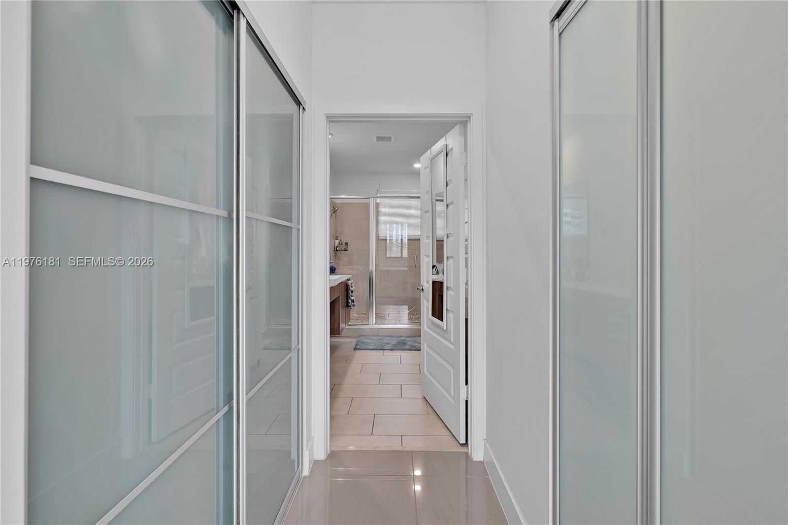 DOWNTOWN DORAL SOUTH PHAS - Residential