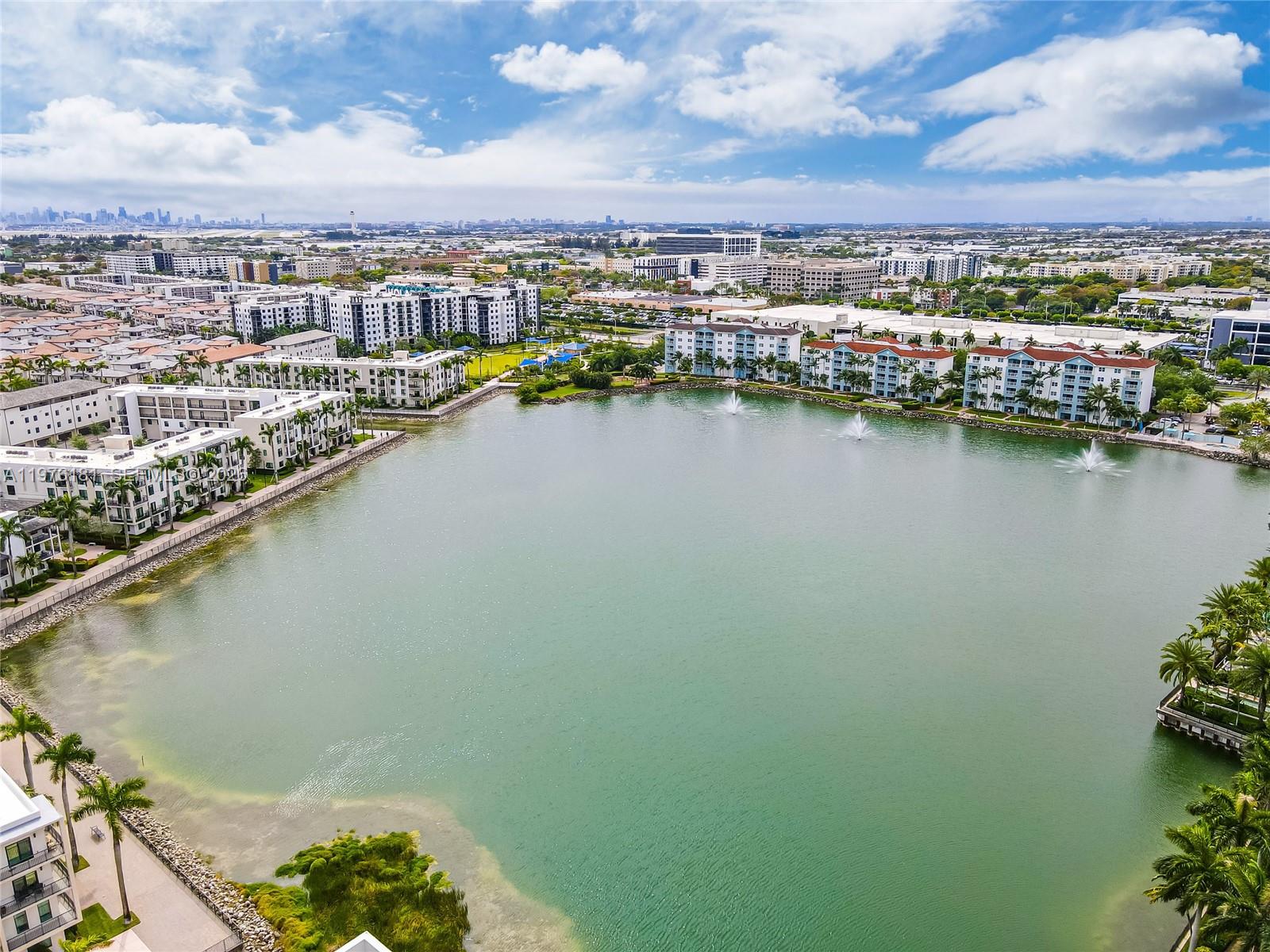 DOWNTOWN DORAL SOUTH PHAS - Residential