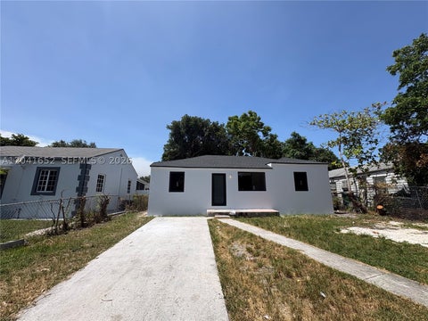 Photo of 811 NW 65th St, Miami, FL 33150 (MLS # A12041652)