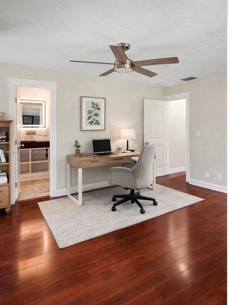 HILLS OF INVERRARY TRACT - Residential