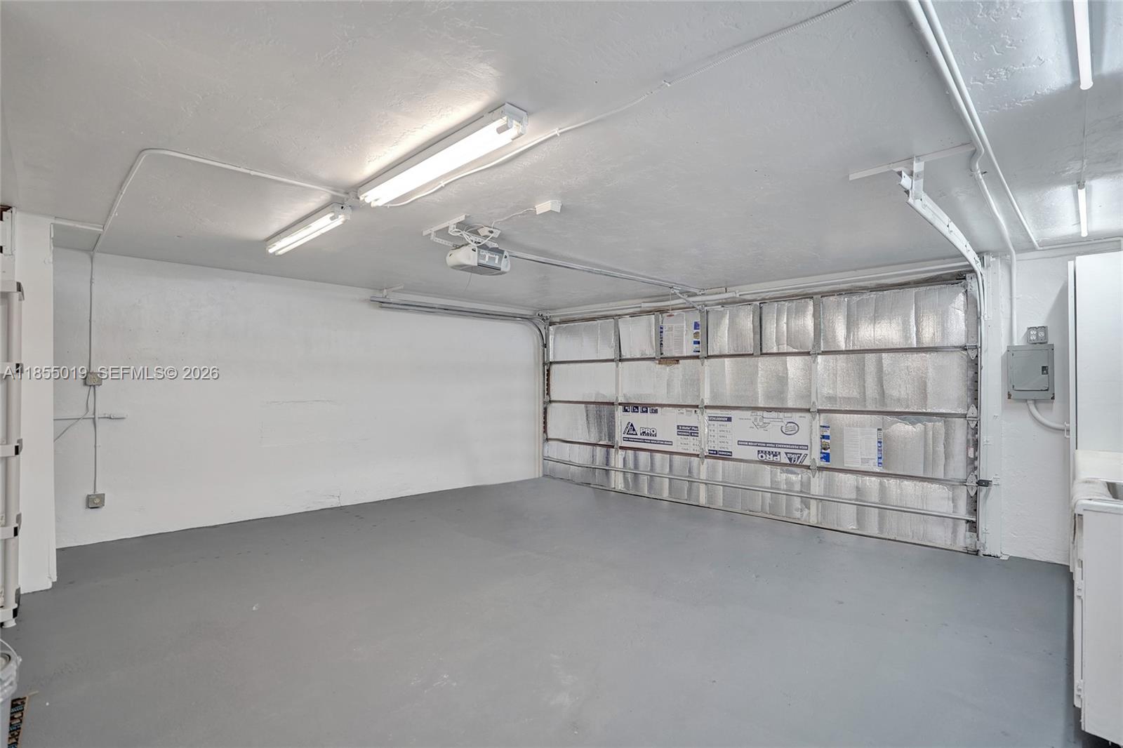 HILLS OF INVERRARY TRACT - Residential