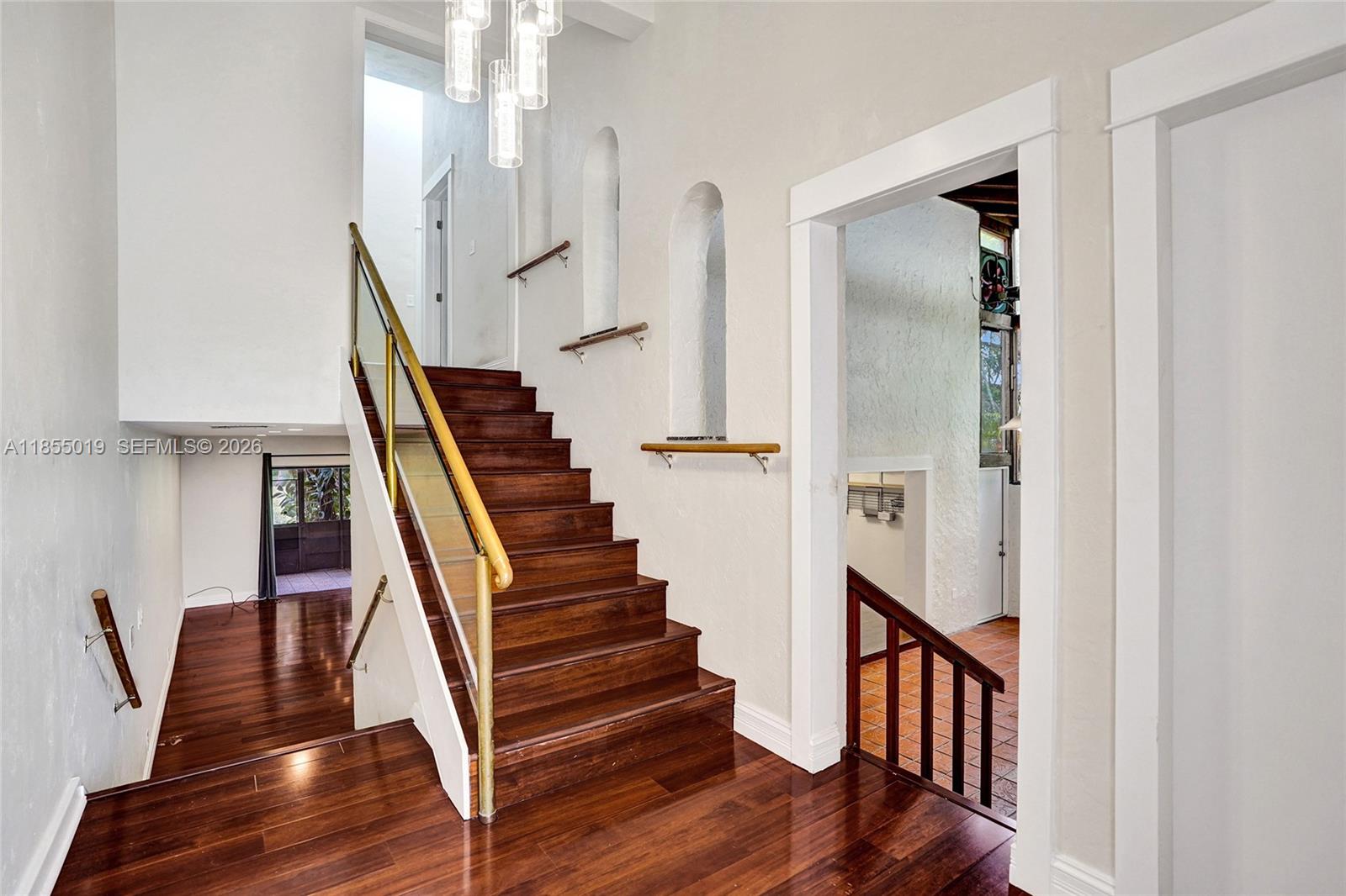 HILLS OF INVERRARY TRACT - Residential