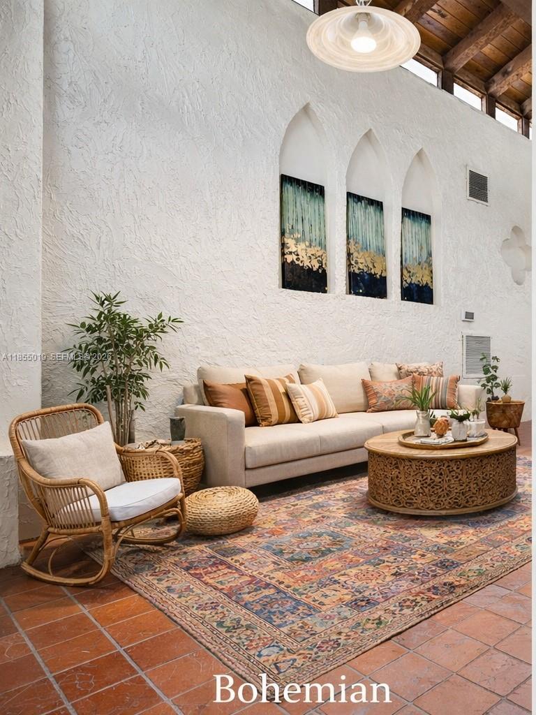 HILLS OF INVERRARY TRACT - Residential