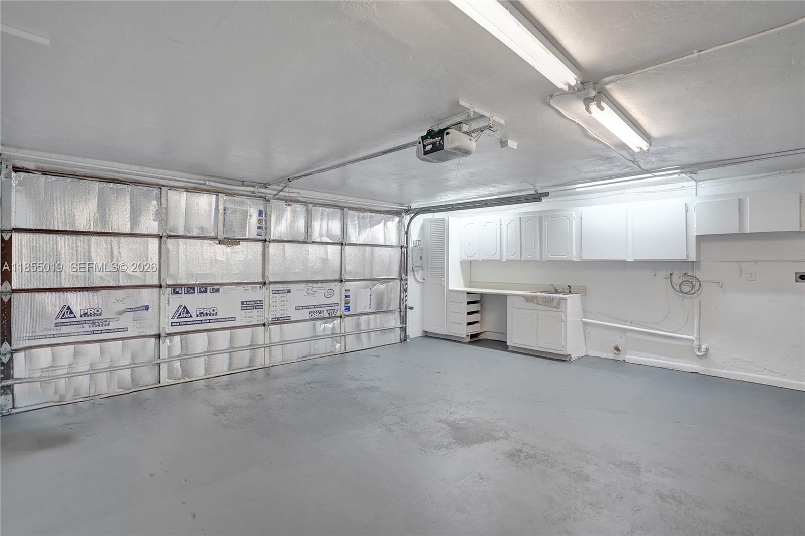 HILLS OF INVERRARY TRACT - Residential