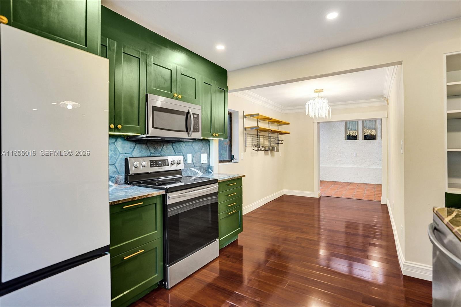 HILLS OF INVERRARY TRACT - Residential