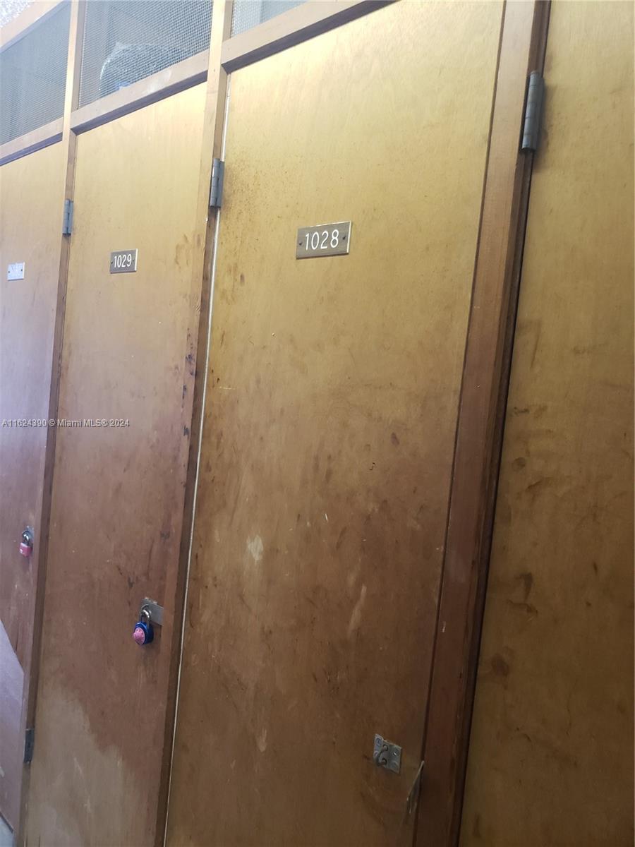 IMPERIAL POINT COLONNADES - Residential