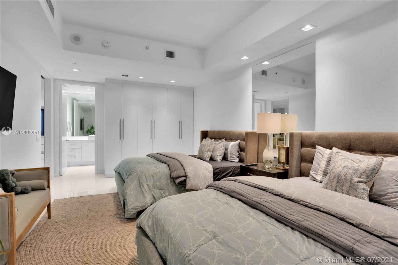 MARQUIS CONDO - Residential