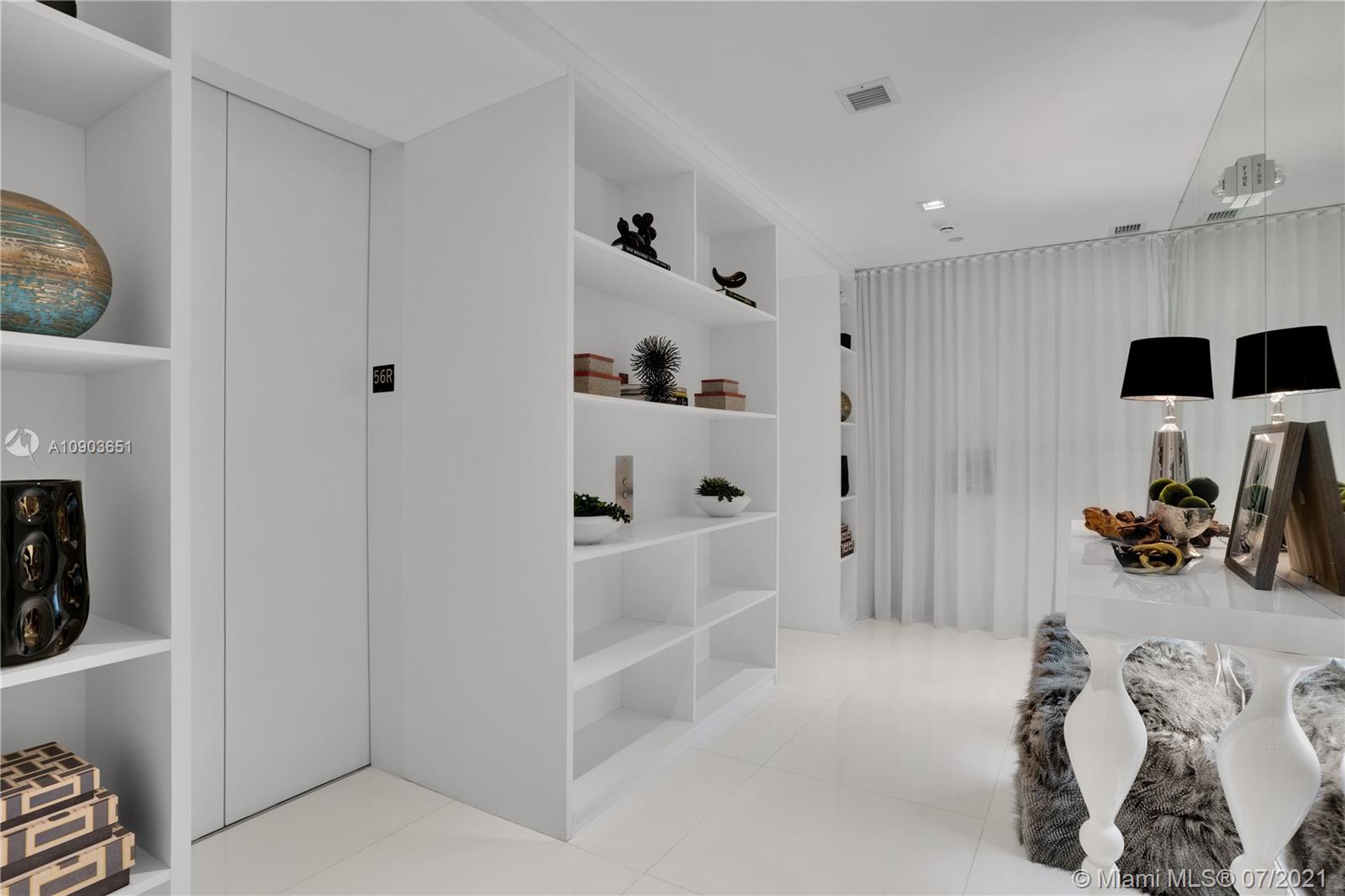 MARQUIS CONDO - Residential