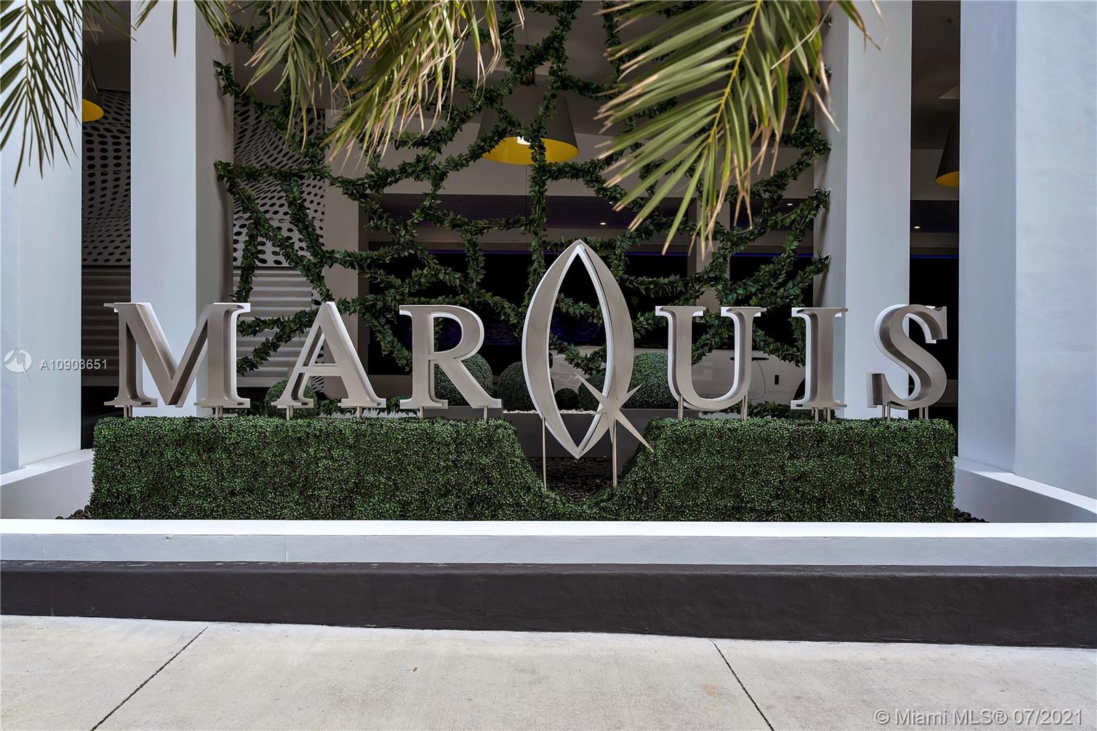 MARQUIS CONDO - Residential