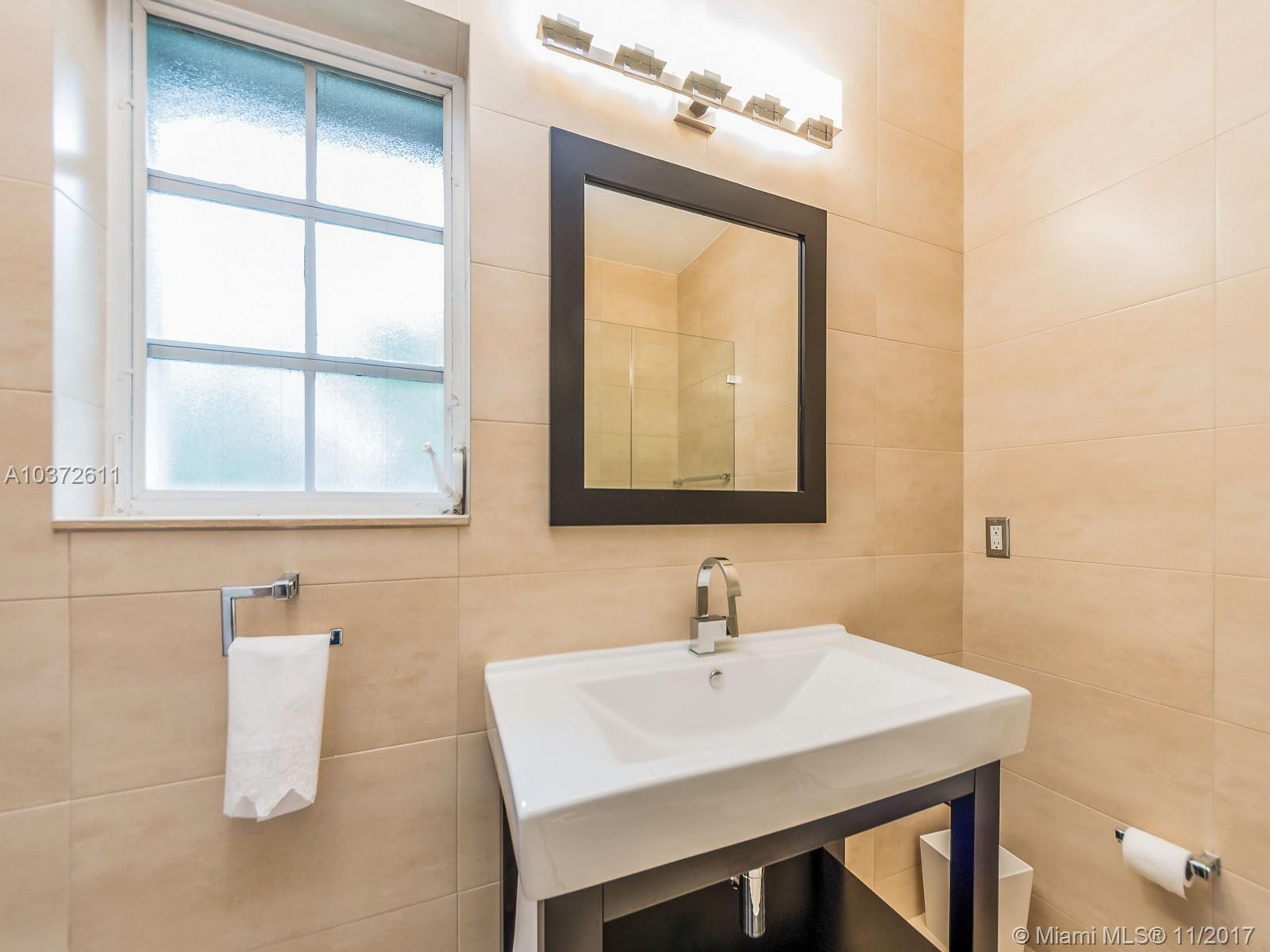 CORAL GABLES SEC E - Residential