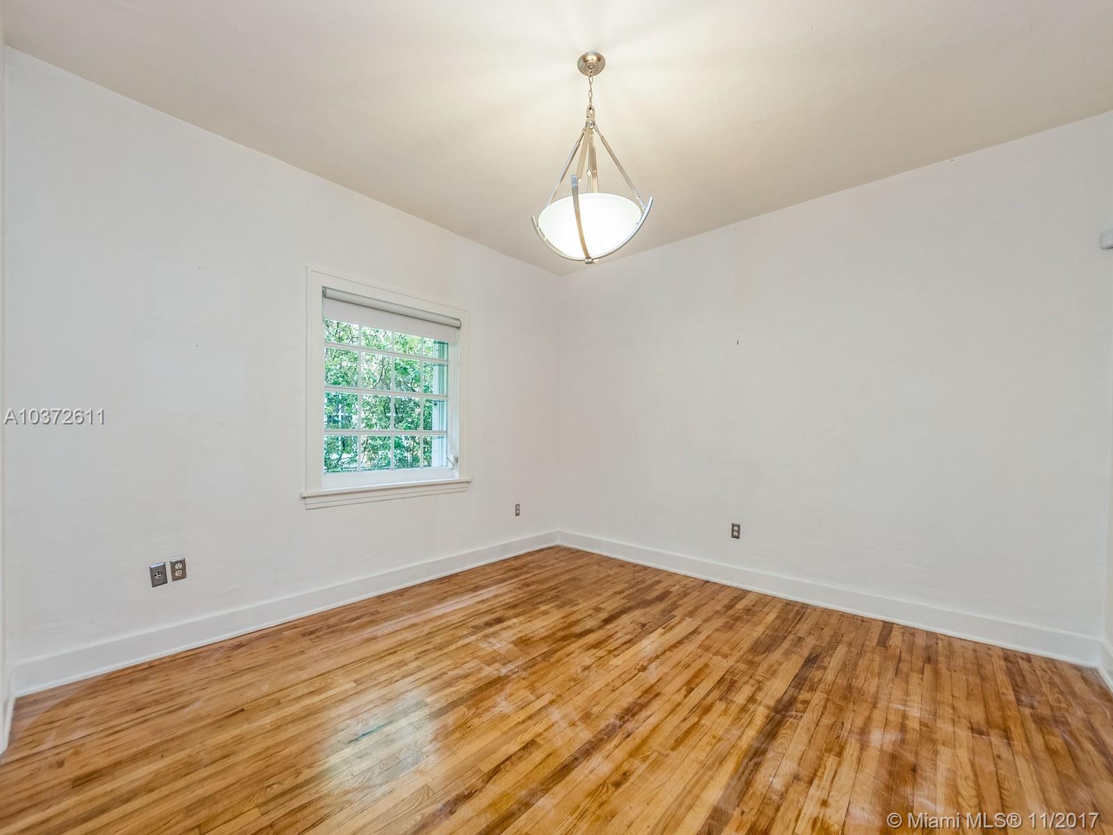 CORAL GABLES SEC E - Residential