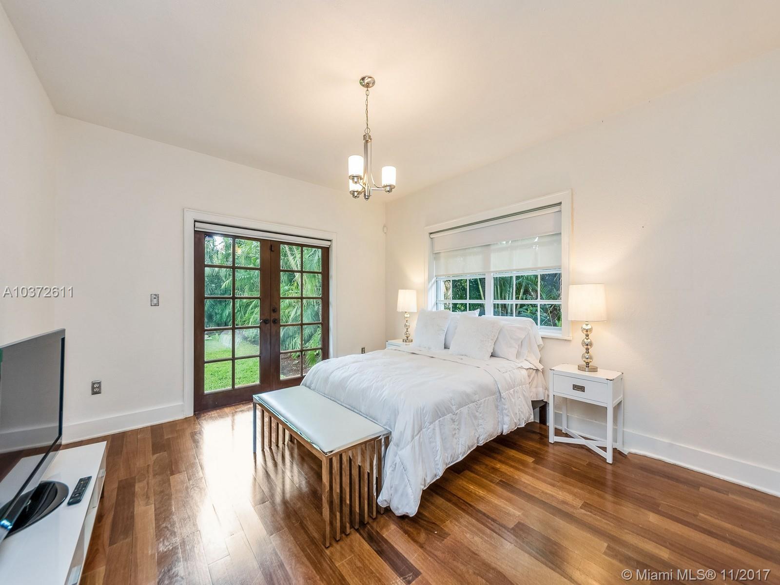 CORAL GABLES SEC E - Residential