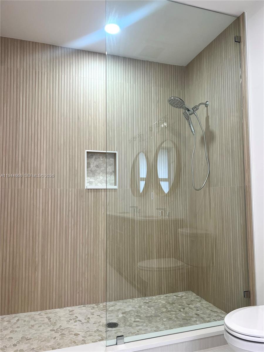 TIDEWATER COURT - Residential