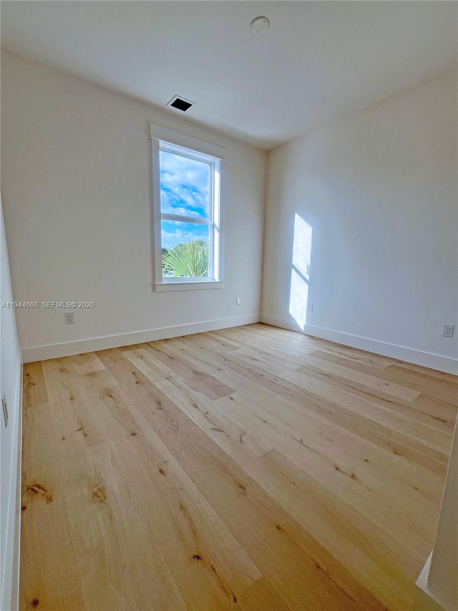 TIDEWATER COURT - Residential