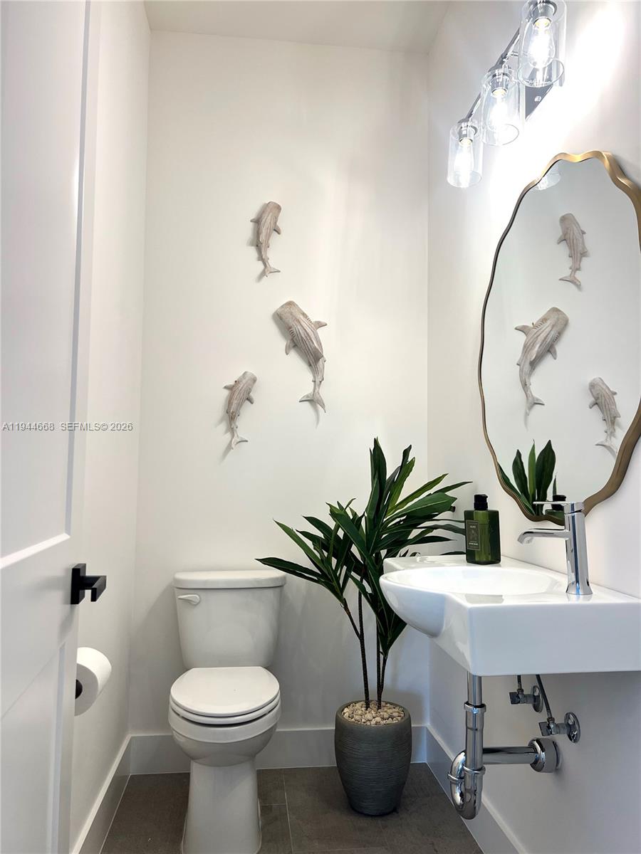 TIDEWATER COURT - Residential