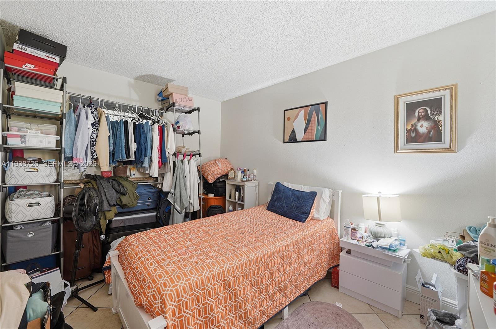 VENETIAN GARDENS AT COUNT - Residential