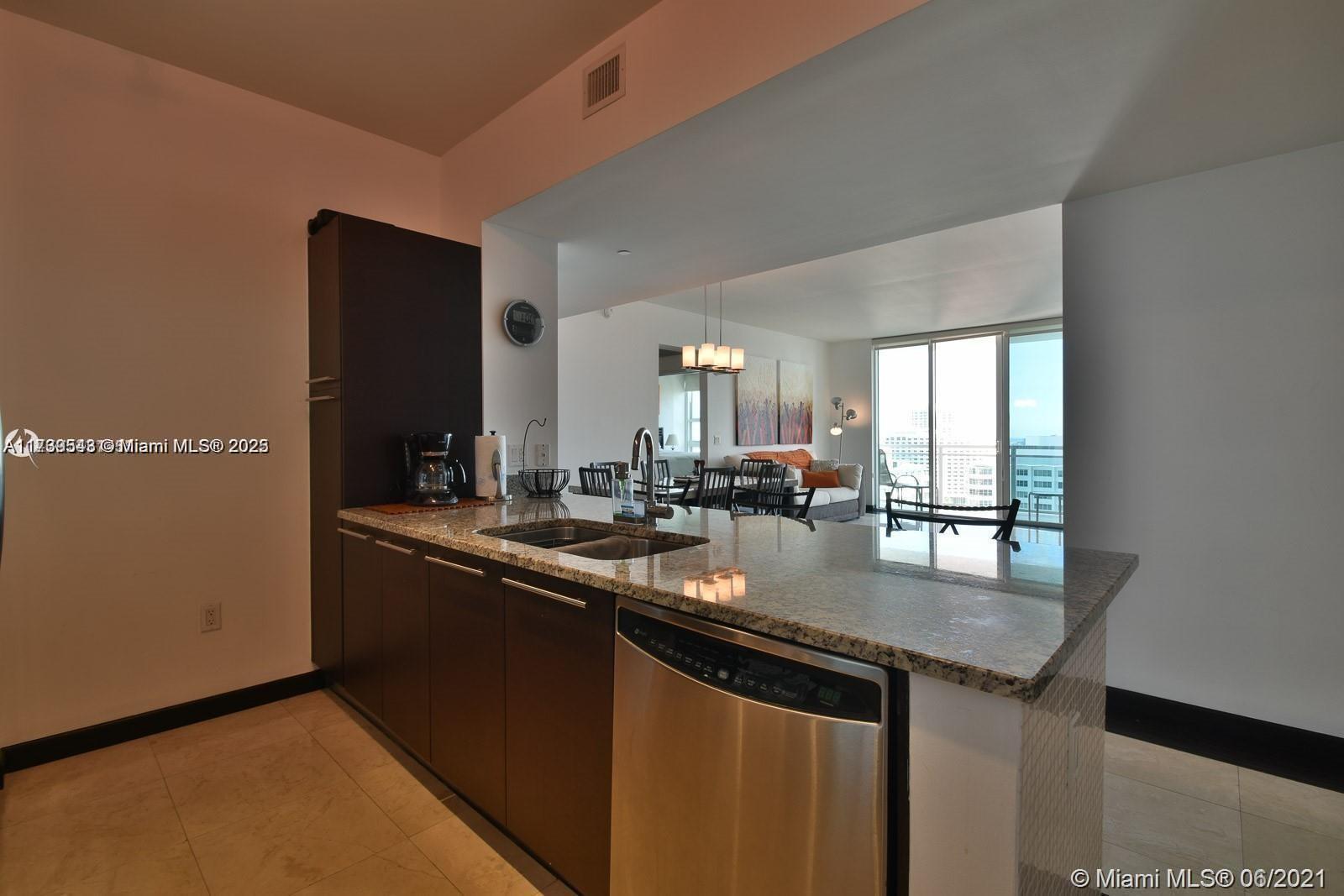 951 Brickell Ave 2104