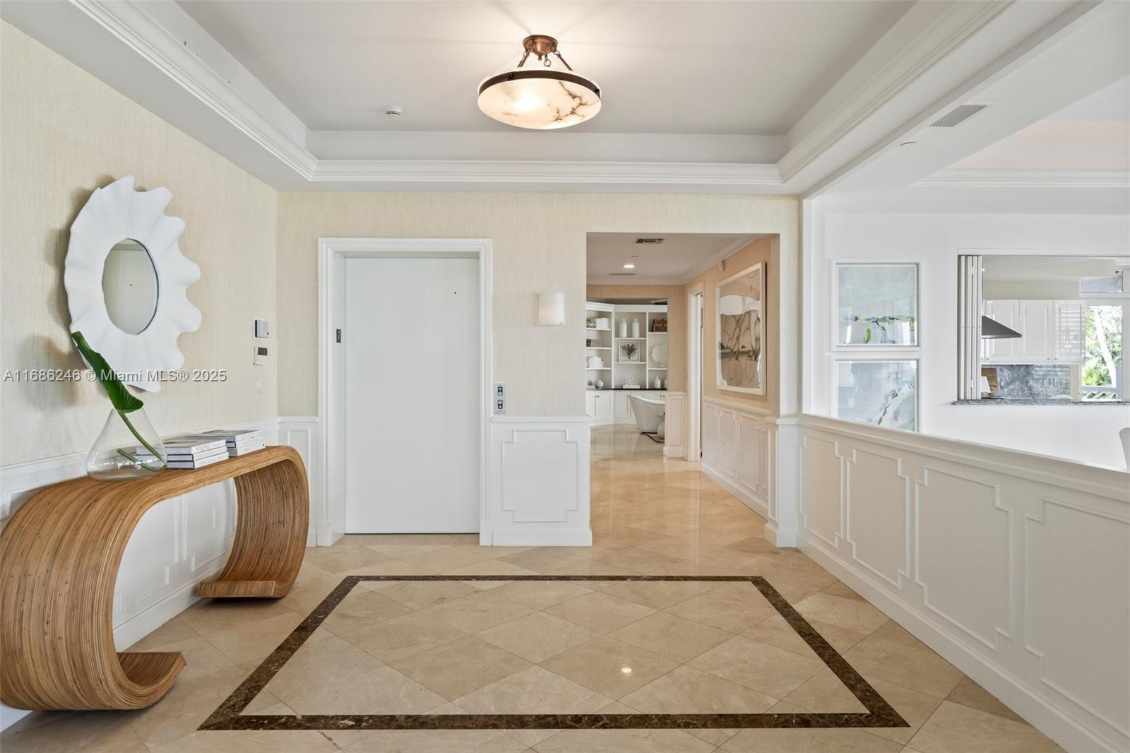 CARLTON VERO BEACH CONDOM - Residential