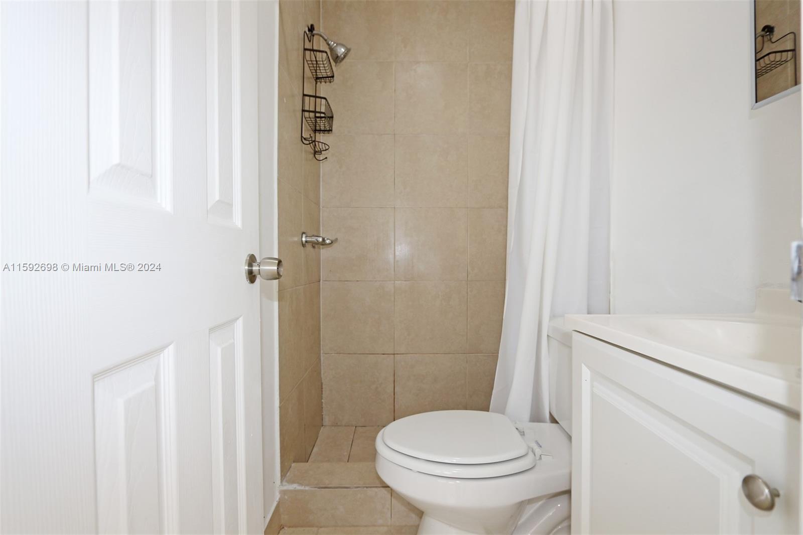 WESTLAWN - CORR PL - Residential Lease