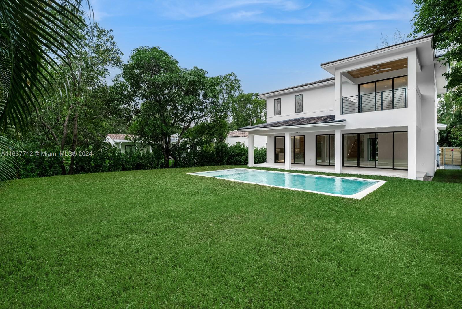 BISCAYNE PARK ESTATES - Residential