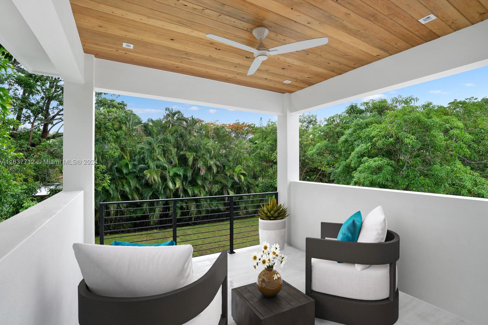 BISCAYNE PARK ESTATES - Residential