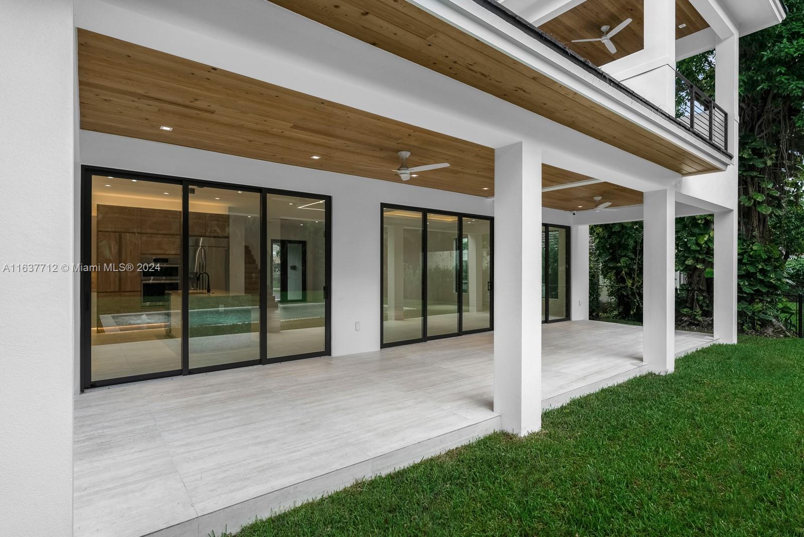 BISCAYNE PARK ESTATES - Residential