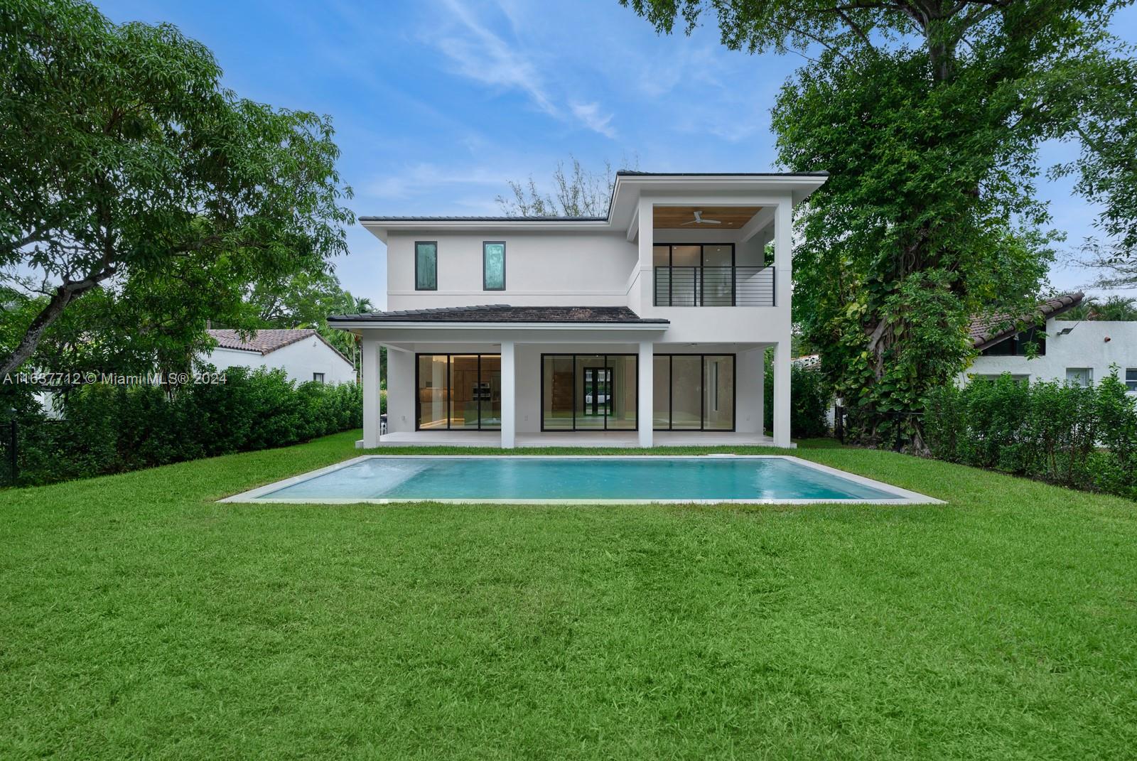 BISCAYNE PARK ESTATES - Residential